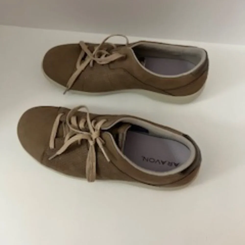 Aravon Women's Lia Tie Comfort Washable Lace Up Sneakers 9D
